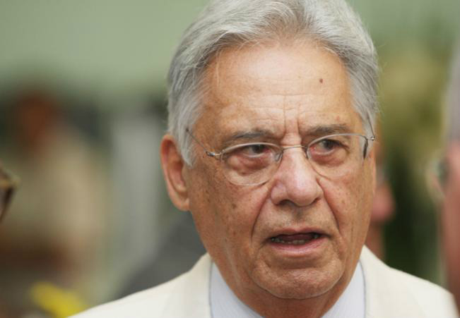 Livro aponta corrupção de Sarney a Lula e ‘justiça’ FH Livro aponta corrupção de Sarney a Lula e ‘justiça’ FH