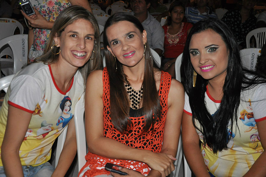 Liziana Teixeira, Coordenadora Geral do Ensino Fundamental, Vera Lorensetti, Secretária Municipal de Educação e Célia Chaparro, Coordenadora Geral da Educação Infantil / Foto: Assessoria