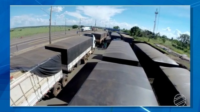 PRF apreende maior carga de cigarro no ano em Mato Grosso do Sul (Foto: Reprodução/TV Morena)