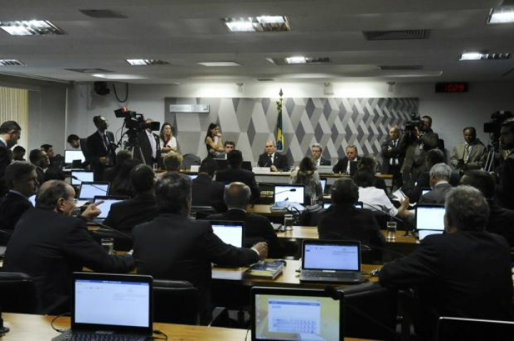Comissão do Senado aprova reajustes para servidores públicos civis e militares Divulgação.