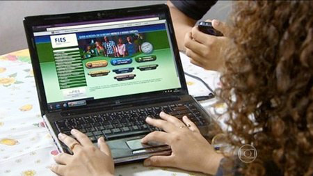 Candidatos precisam ter feito o Enem a partir de 2010, atingido pelo menos 450 pontos e não ter zerado na redaçãoFoto: Divulgação