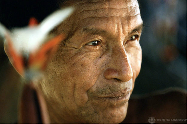 Quase 45 milhões de pessoas do mundo vivem com demência A falta de dignidade afeta de forma negativa a qualidade de vida, a autonomia e a saúde dos pacientes. Foto: Julio Pantoja / Banco Mundial