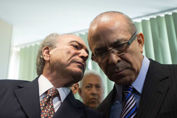 Michel Temer e o ministro chefe da Casa Civil, Eliseu Padilha debatem proposta em encontro / Foto: Marcelo Camargo 