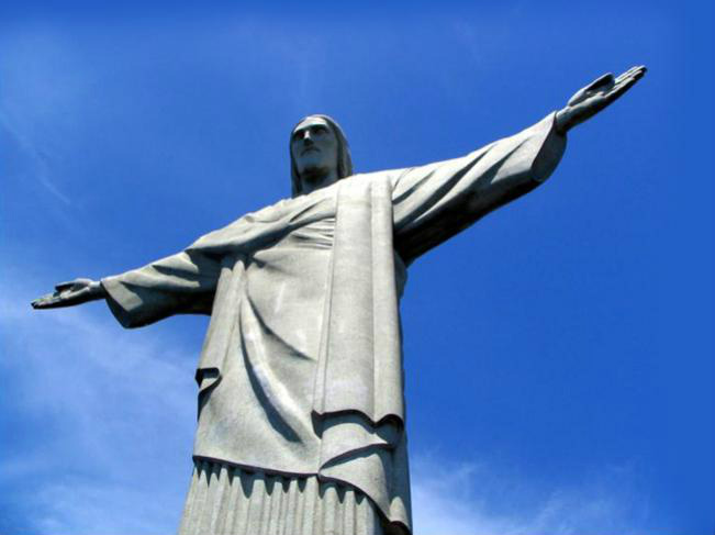 Cristo completa 80 anos cercado de polêmica Cristo completa 80 anos cercado de polêmica