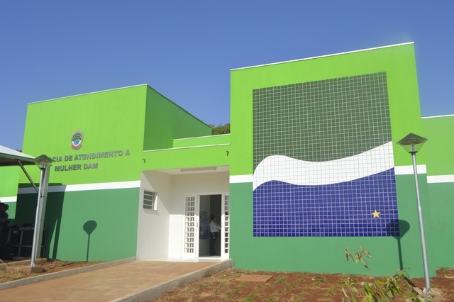 Filho de prefeita é preso após agredir esposa, enteado e desacatar guardas Filho de prefeita é preso após agredir esposa, enteado e desacatar guardas