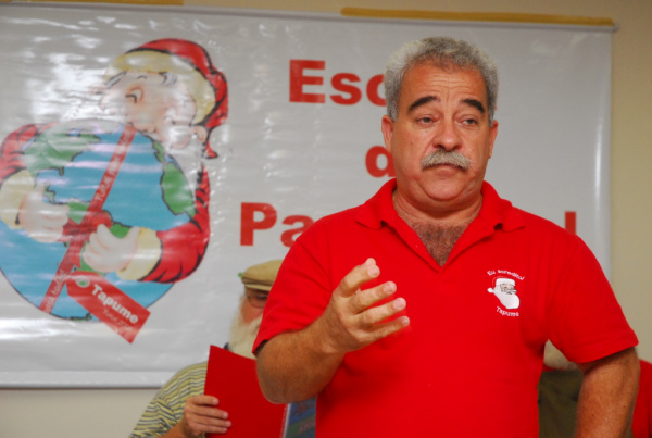 Ator defende apoio oficial para que o circo se mantenha como atividade artística Ator defende apoio oficial para que o circo se mantenha como atividade artística