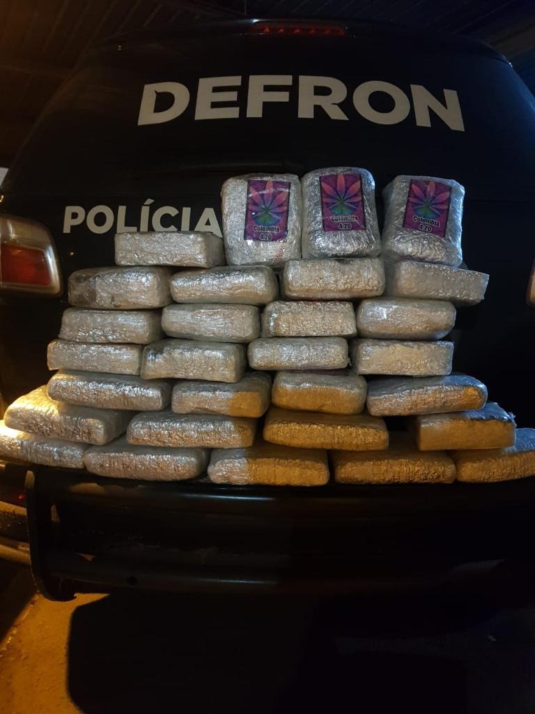 Moradoras de Brasília são presas transportando 25kg de skank em Amambai Foto: divulgação