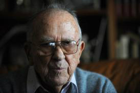Imagem de novembro de 2008 de Santiago Carrillo em Madri (AFP, Pierre-Philippe Marcou)
