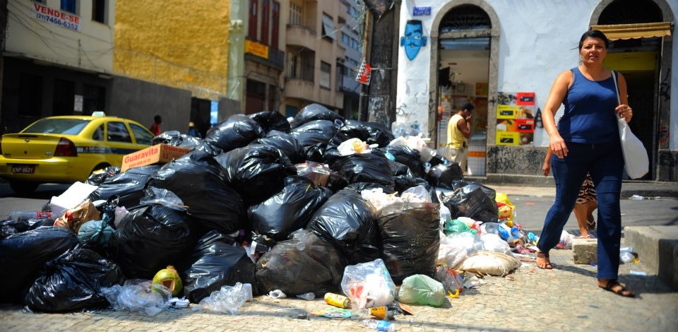 Conceito Lixo Zero estimula pessoas e instituições a adotarem práticas sustentáveis no descarte e reúso de produtos - Foto: Arquivo/Agência Brasil