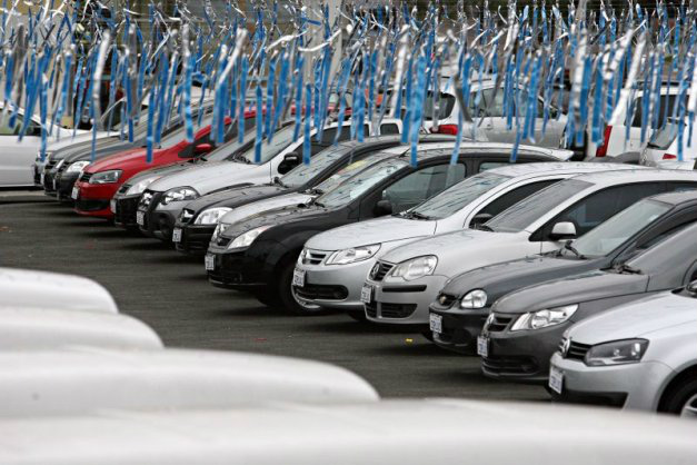 Venda de veículos novos cresce 12% em novembro Venda de veículos novos cresce 12% em novembro
