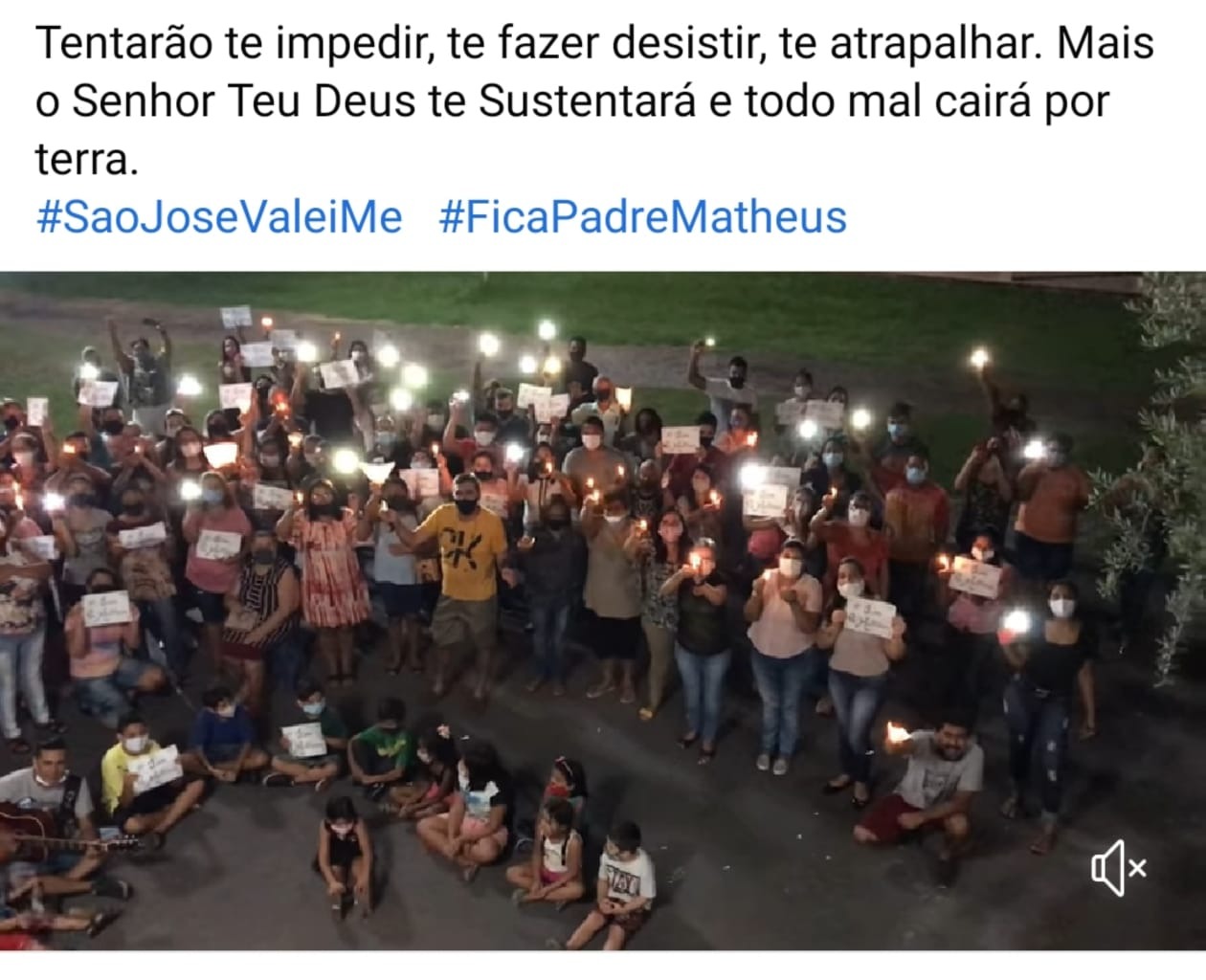 Incêndio em paróquia de MS acontece em meio à 'guerra' entre fiéis e igreja Uma das inúmeras publicações pedindo para o religioso permanecer na cidade (Reprodução