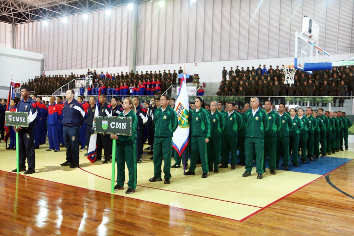Com presença do ministro George Hilton, Jogos Desportivos do Exército começam Com presença do ministro George Hilton, Jogos Desportivos do Exército começam