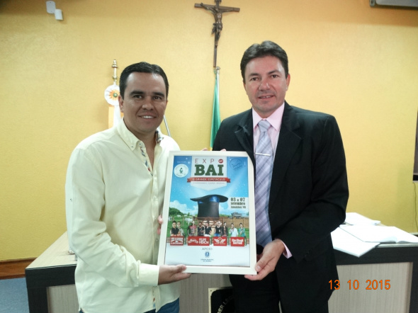 Sindicato Rural de Amambai destaca parceria com o legislativo na 27ª Expobai E/D- Presidente do SRA, Diogo Peixoto, e o presidente do legislativo de Amambai, vereador Jaime Bambil / Foto: Assessoria
