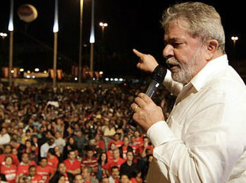 Lula já admite volta ao Palácio do Planalto em 2018 aos 73 anos, ele seria o nome forte que o partido teria para enfrentar um Eduardo Campos (PSB), visto pelo PT como o principal adversário, ainda mais competitivo
