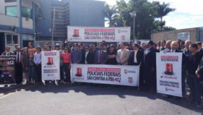 Policiais fazem ato contra PEC da autonomia à PF