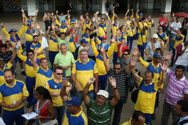 TST determina fim da greve dos Correios