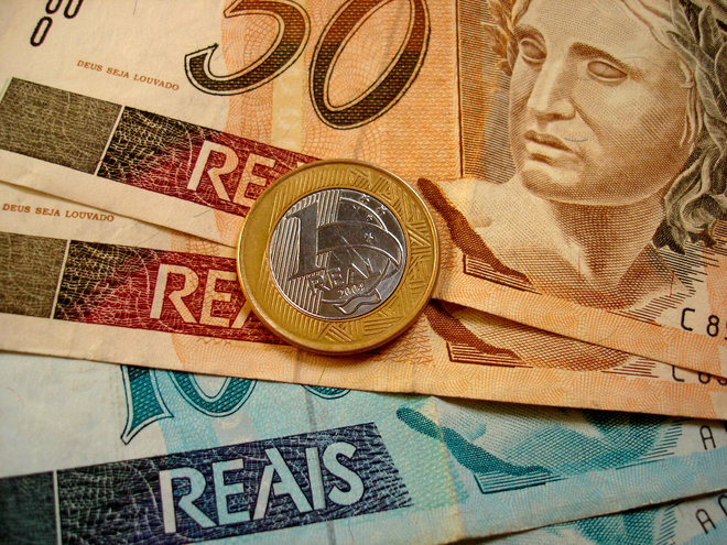 Brasil tem déficit comercial recorde de US$4,057 bi em janeiro Brasil tem déficit comercial recorde de US$4,057 bi em janeiro