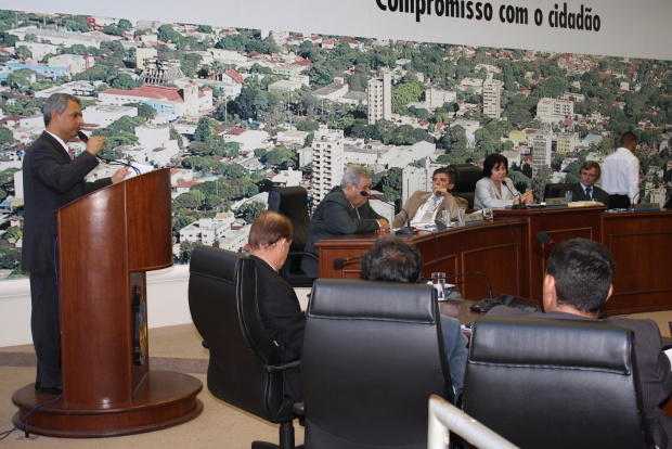Júnior Teixeira faz graves denúncias na Câmara e na AL (Foto: Hédio Fazan/PROGRESSO)