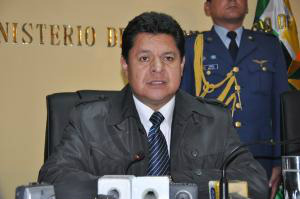 Ministro da Defesa boliviano reiterou que Pinto Molina é denunciado por crimes de corrupção e desvio de recurso (Reprodução: site do Ministério da Defesa da Bolívia (http://www.mindef.gob.bo))