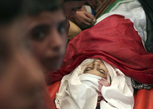 Total de mortos em Gaza se aproxima de 100