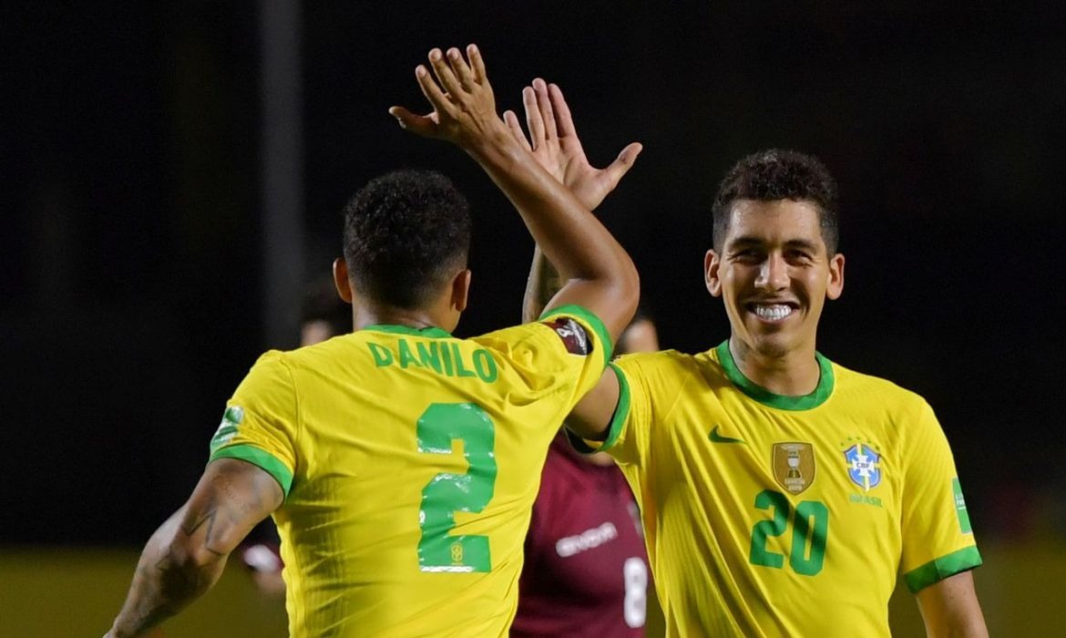 Eliminatórias: Brasil fura retranca da Venezuela e vira líder isolado © Nelson Almeida/Pool via REUTERS/Direitos reservados