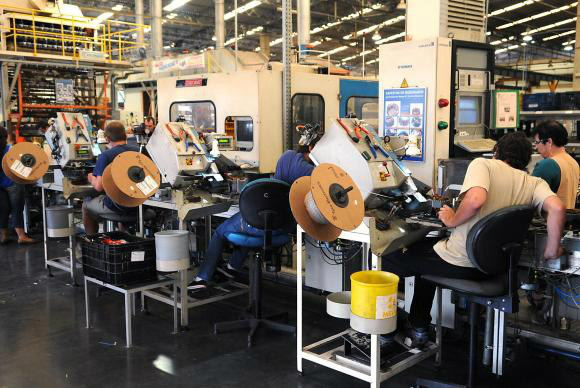 Produção industrial cai em 11 dos 14 locais pesquisados Foto: Divulgação