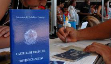 Taxa de desemprego sobe para 7,9% no primeiro trimestre Desemprego no primeiro trimestre de 2015 registra a maior taxa desde 2013 - Imagem de Arquivo/Agência Brasil