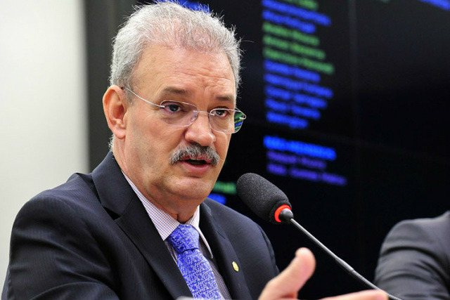 Geraldo Resende entrega gabinete odontológico e anuncia obras para Amambai Deputado federal Geraldo Resende (PSDB/MS)