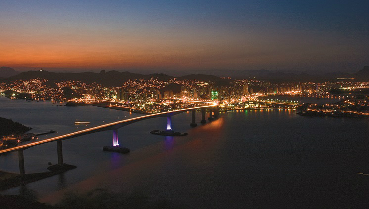 Agências de viagem confirmam alta na procura por destinos nacionais Agências confirmam aumento da procura pelo Brasil. Terceira ponte em Vitória (ES). Crédito: Plinio Bordin