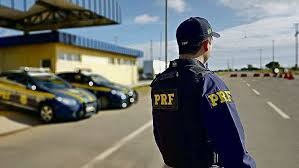 Polícia cumpre mandados de prisão no Rio e MS contra tráfico de armas Polícia cumpre mandados de prisão no Rio e MS contra tráfico de armas
