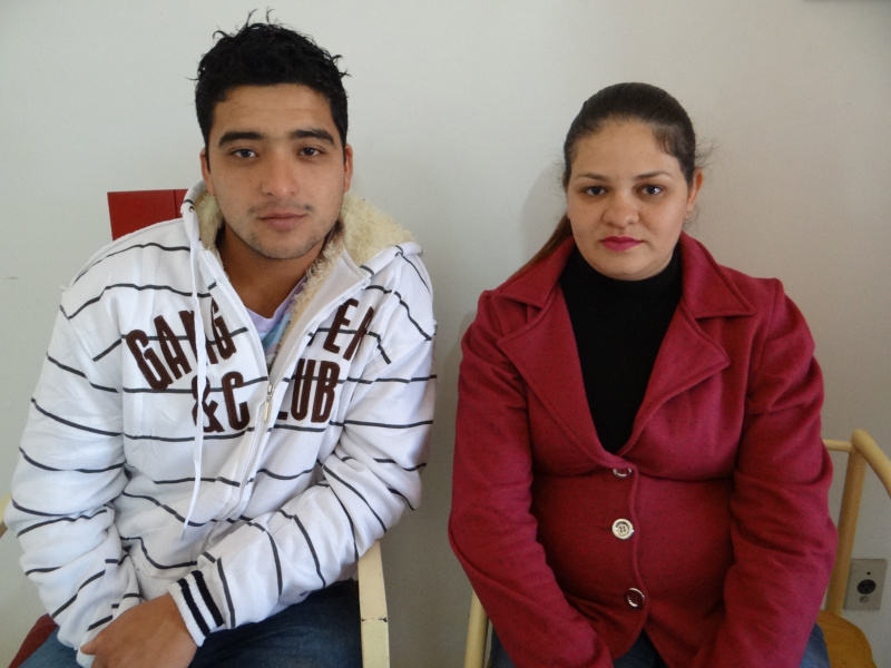 Pais de alunos da Apae de Amambai lutam pela Escola Especial Renascer Klayton dos Santos Lima, pai de Kaic Ruan Vidal Lima, de 1 ano e 8 meses e a esposa, Rosirene.