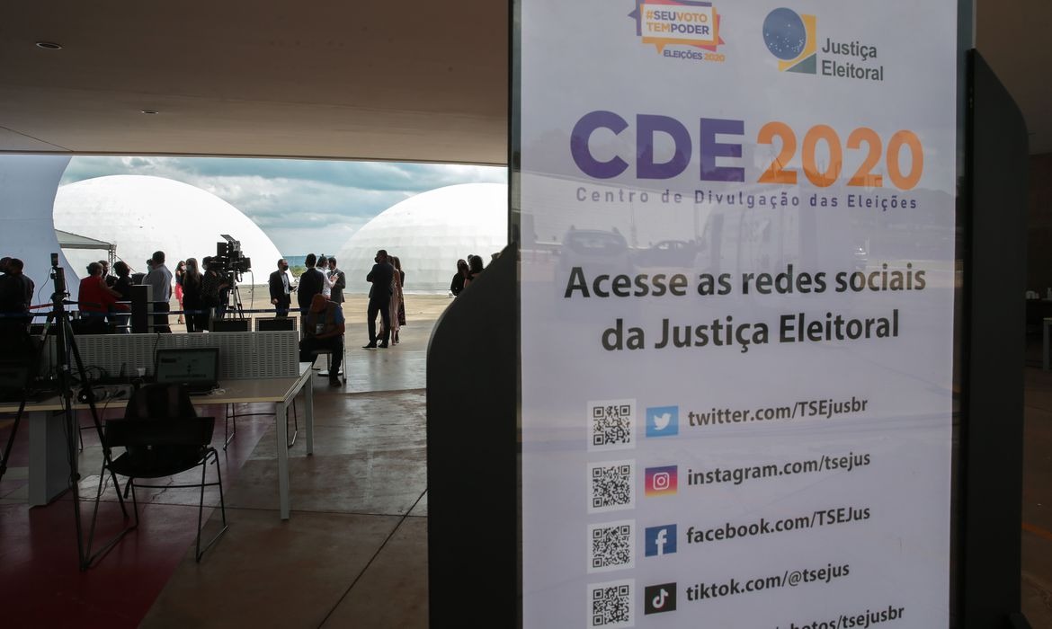 TSE registra 3,3 mil urnas trocadas e 55 candidatos presos © Marcello Casal JrAgência Brasil