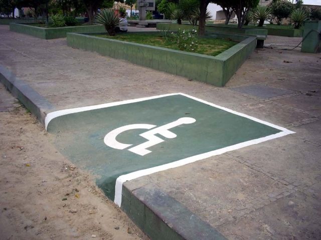 Feito pedido para readequação das rampas de acessibilidade Vereador quer garantir segurança e conforto para as pessoas que apresentam dificuldades de locomoção / Foto: Ilustrativa
