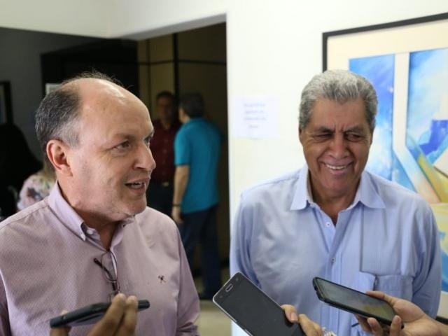 Junior Mochi ao lado de André Puccinelli após reunião no MDB (Foto: Paulo Francis)