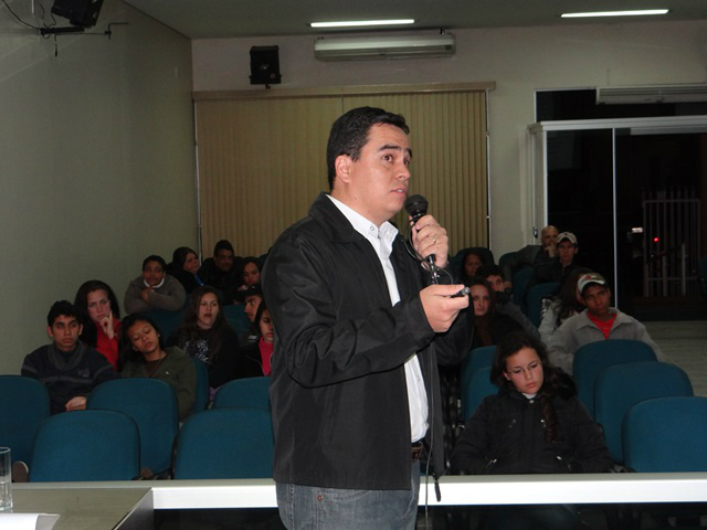 9º Simpósio da escola Felipe de Brum, de Amambai, aborda temas atuais O presidente do Sindicato Rural de Amambai, Diogo Peixoto da Luz.