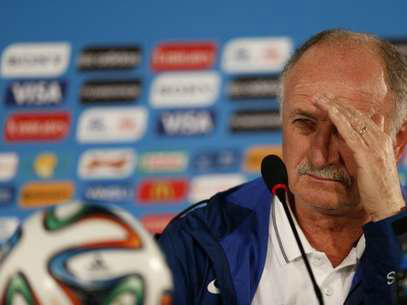 Felipão diz que fará mudanças no time para partida contra Holanda