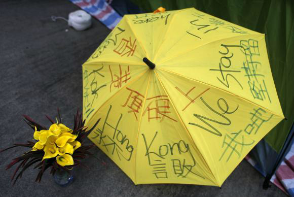 Hong Kong: estudantes pedem diálogo com governo MAST IRHAM