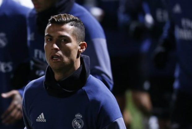 Cristiano Ronaldo leva Bola de Ouro pela quarta vez O craque português Cristiano Ronaldo levou a Bola de Ouro pela quarta vez / Foto: Yuya Shino - Agência Lusa