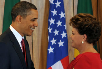 Obama autoriza, no Brasil, uso da força militar contra Khadafi