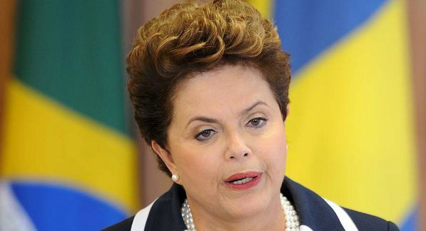 Dilma: governo quer modernizar, não comandar o futebol Dilma: governo quer modernizar, não comandar o futebol