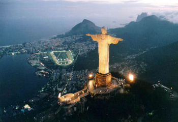 Cristo Redentor, que será visitado por Obama, completa 80 anos em outubro Cristo Redentor, que será visitado por Obama, completa 80 anos em outubro