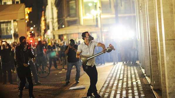 Ministério Público denuncia manifestantes presos durante protesto em SP Ministério Público denuncia manifestantes presos durante protesto em SP
