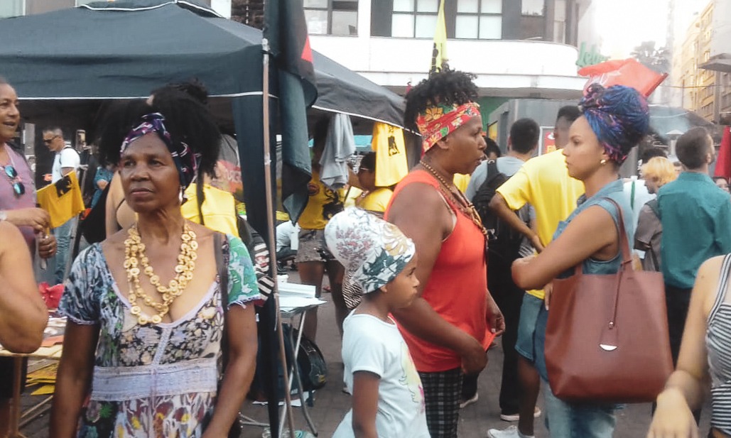 Concentração do ato em Porto Alegre, no rio Grande do Sul (Foto: Fabiana Reinholz)