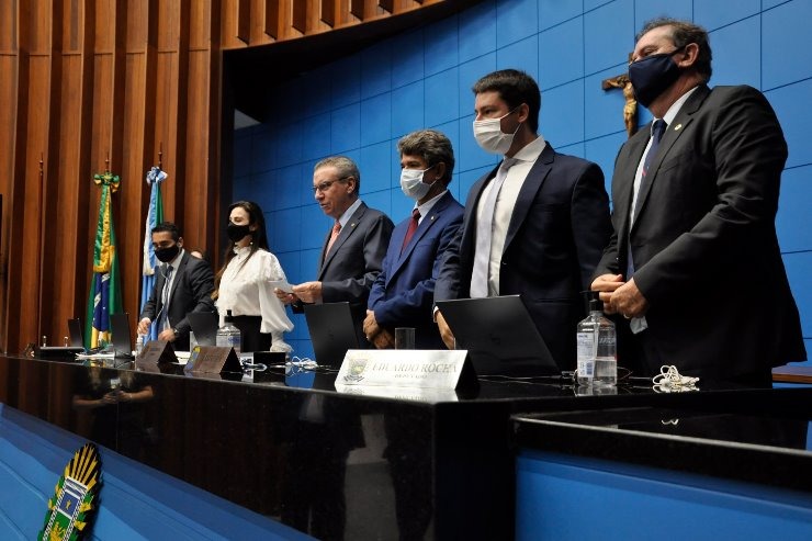 Posse de Mara Caseiro é marcada pela emoção e reconhecimento ao legado de Onevan Posse da deputada estadual Mara Caseiro, que ocupa a vaga deixada por Onevan de Matos / Fotos: Luciana Nassar