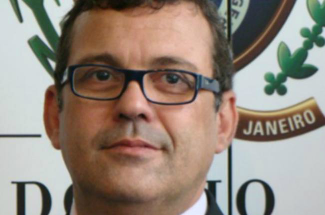Decretada prisão do ex-chefe da lei seca no Rio que atropelou 4 Decretada prisão do ex-chefe da lei seca no Rio que atropelou 4