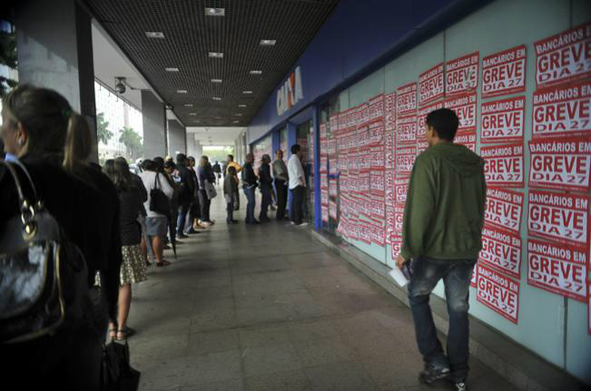 Acordo pode encerrar a greve dos bancários Acordo pode encerrar a greve dos bancários