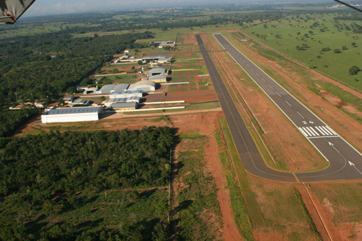 Governador entrega hoje o aeroporto Santa Maria reformado Governador entrega hoje o aeroporto Santa Maria reformado