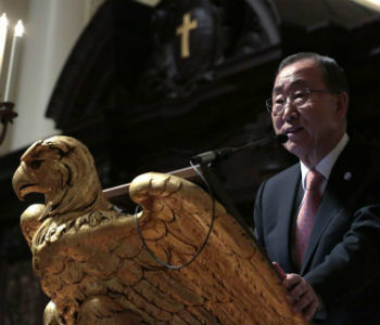 Ban Ki-moon discursa na Universidade de Harvard. Foto: ONU/Evan Schneider