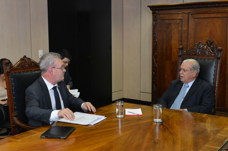 Deputado Geraldo Resende com o ministro dos Transportes, César Borges. Foto: Rodrigo Pael