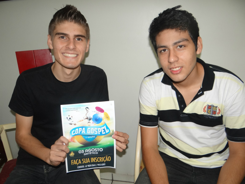 Assembleia de Deus MS realiza 1ª Copa Gospel em Amambai Rafael Jaime e João Lucas, organizadores do evento / Foto: Moreira Produções